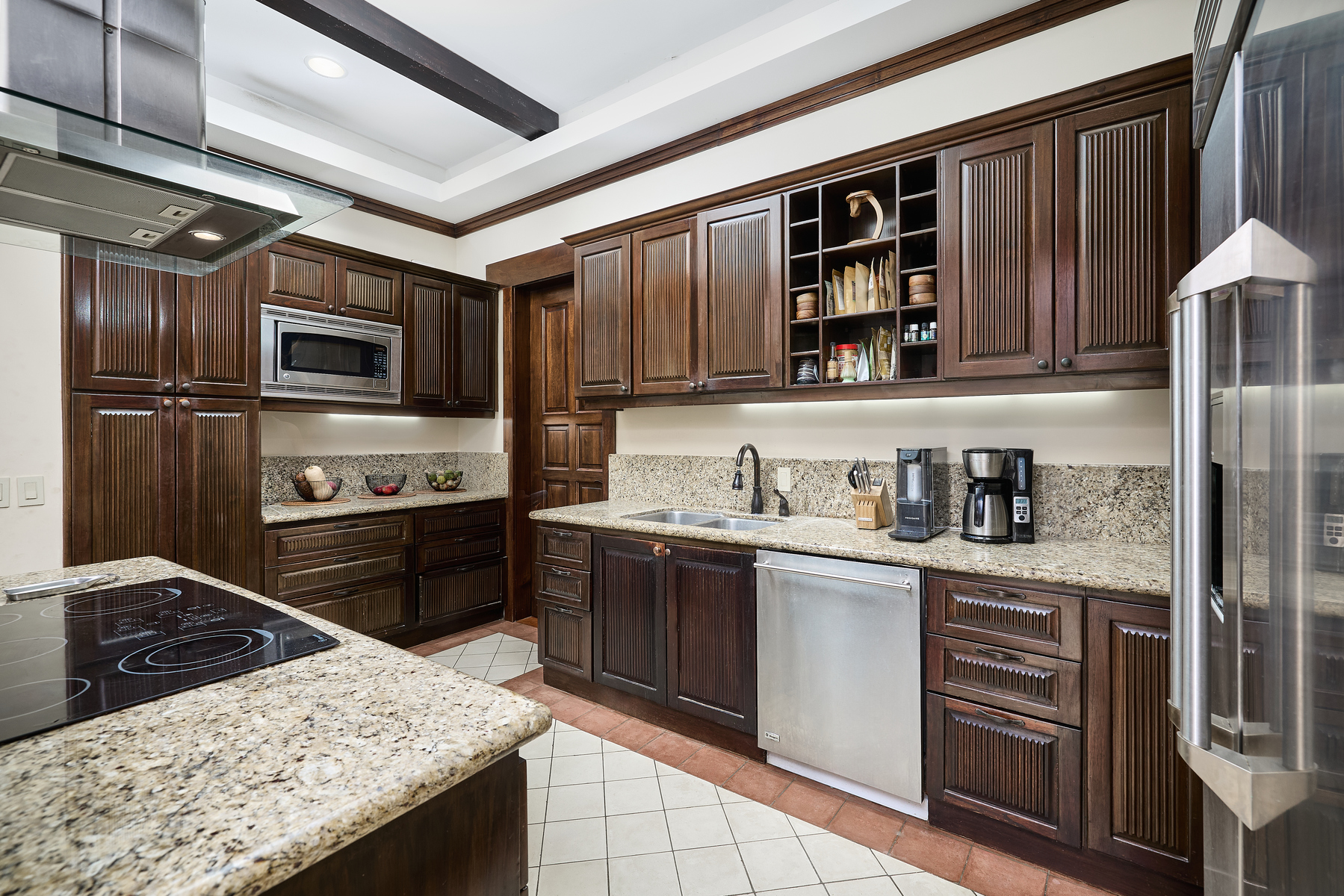 SOLD – Best Deal in Hacienda Pinilla – Large Colonial Style Villa 11