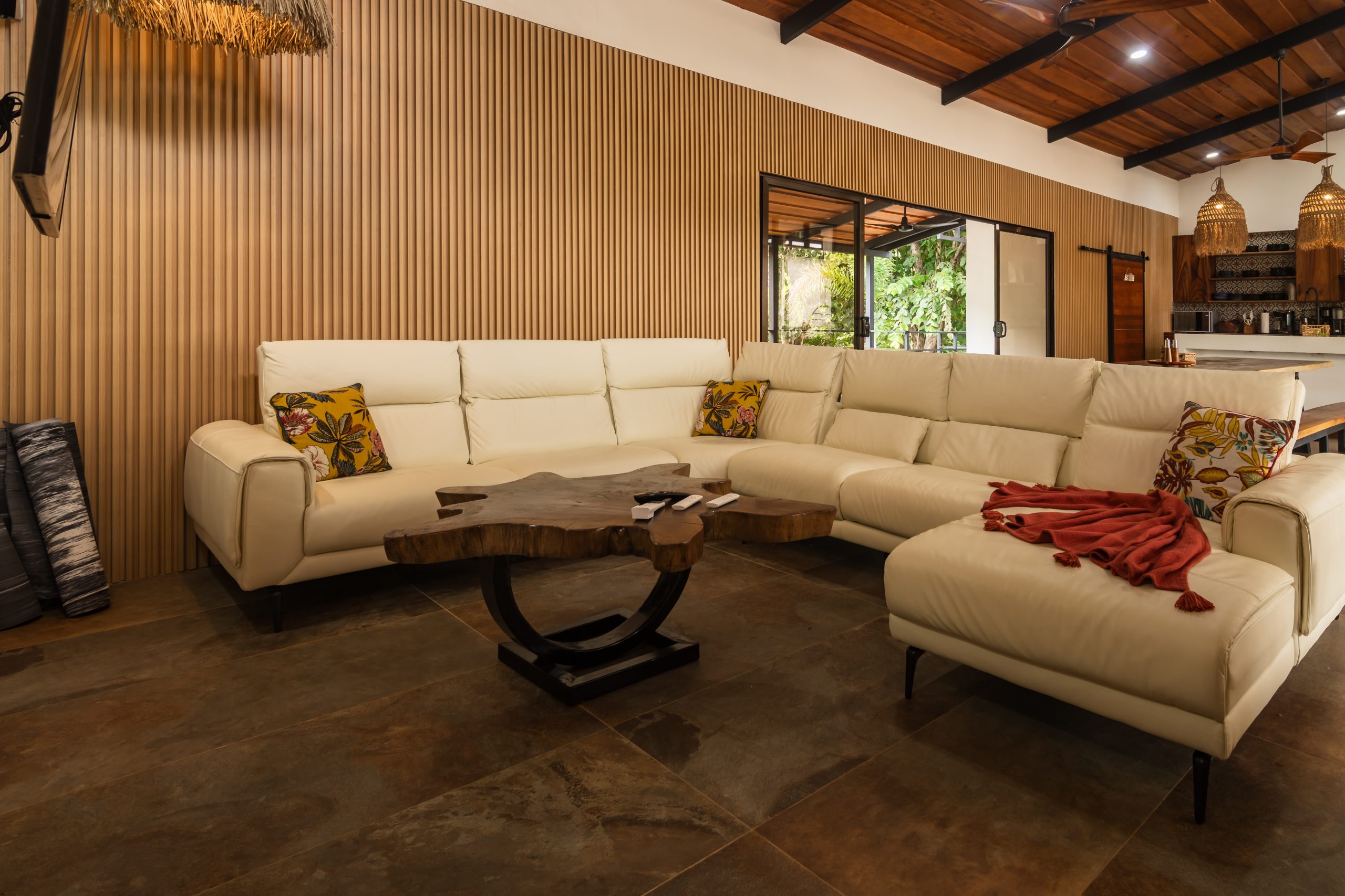 Boutique Hotel Patanemo | Prime Luxury Hospitality Investment Opportunity in Playa Avellanas