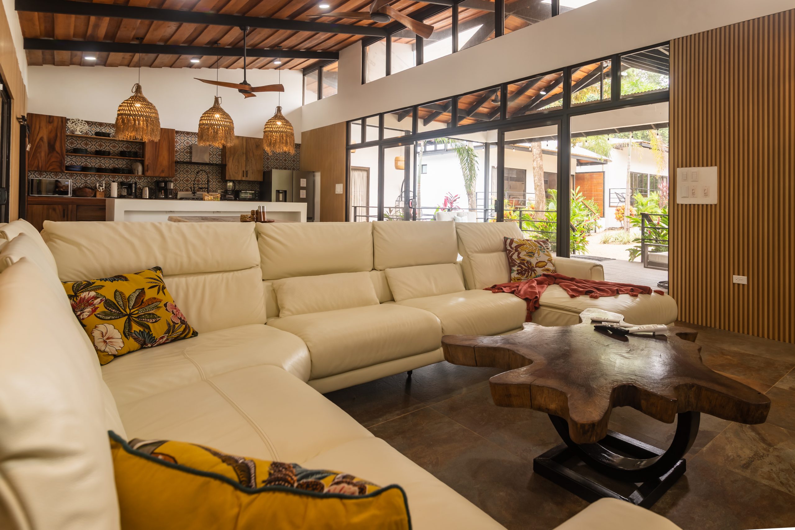 Boutique Hotel Patanemo | Prime Luxury Hospitality Investment Opportunity in Playa Avellanas