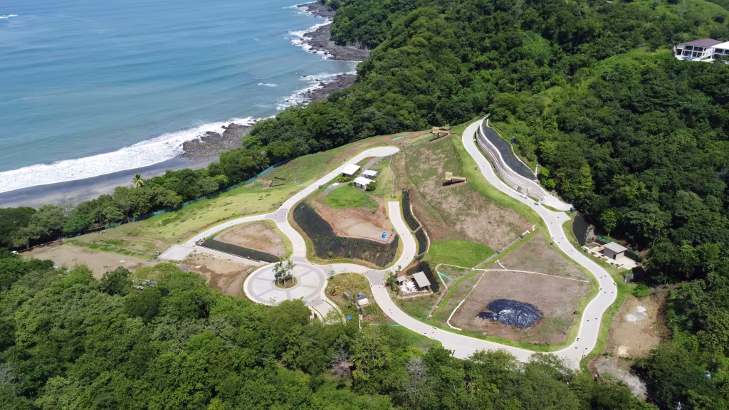 Cantomar Lot 5 | Elevated Beachfront Homesite in Playa Flamingo