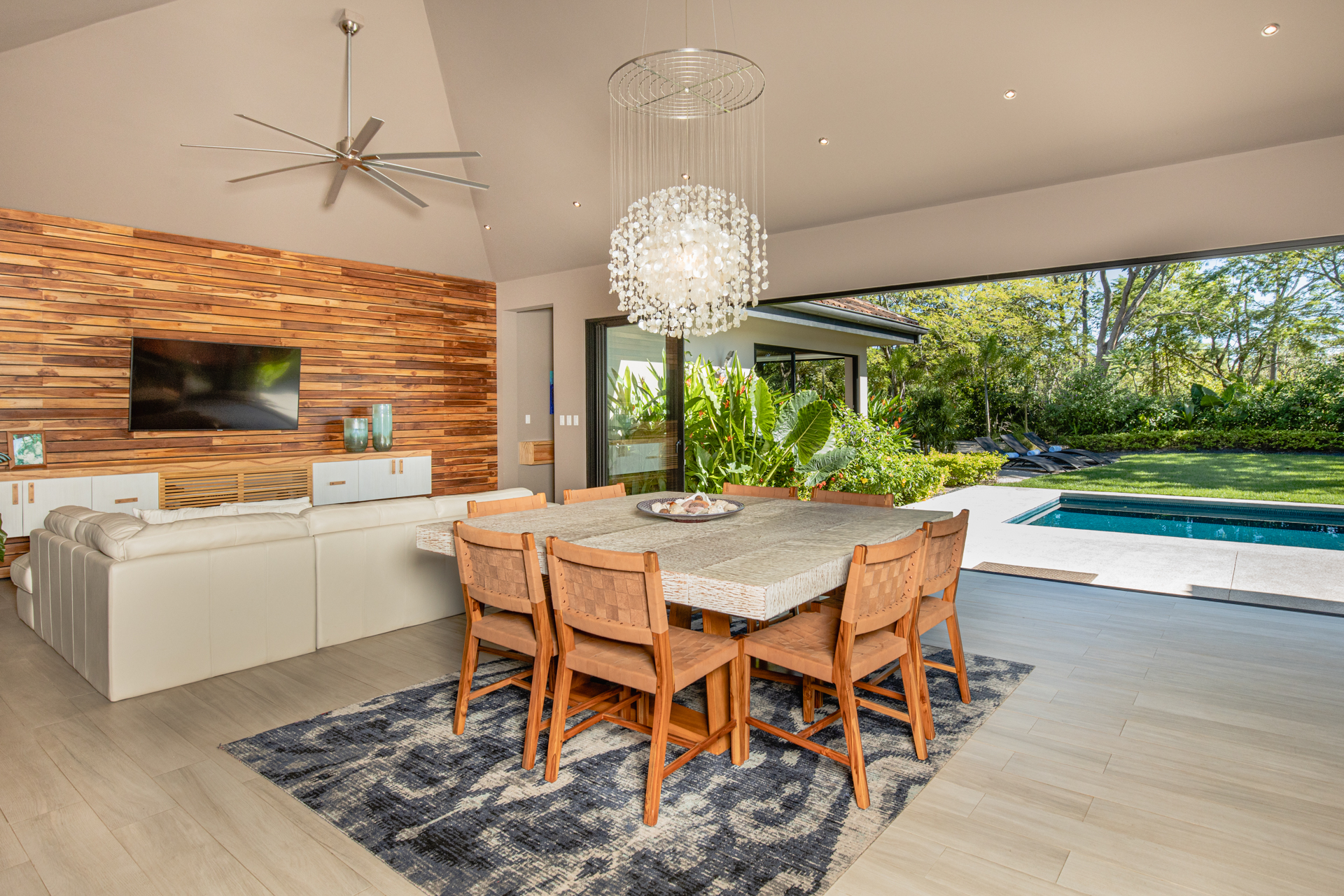 Casa Barajas | Modern Tropical Home in Hacienda Pinilla