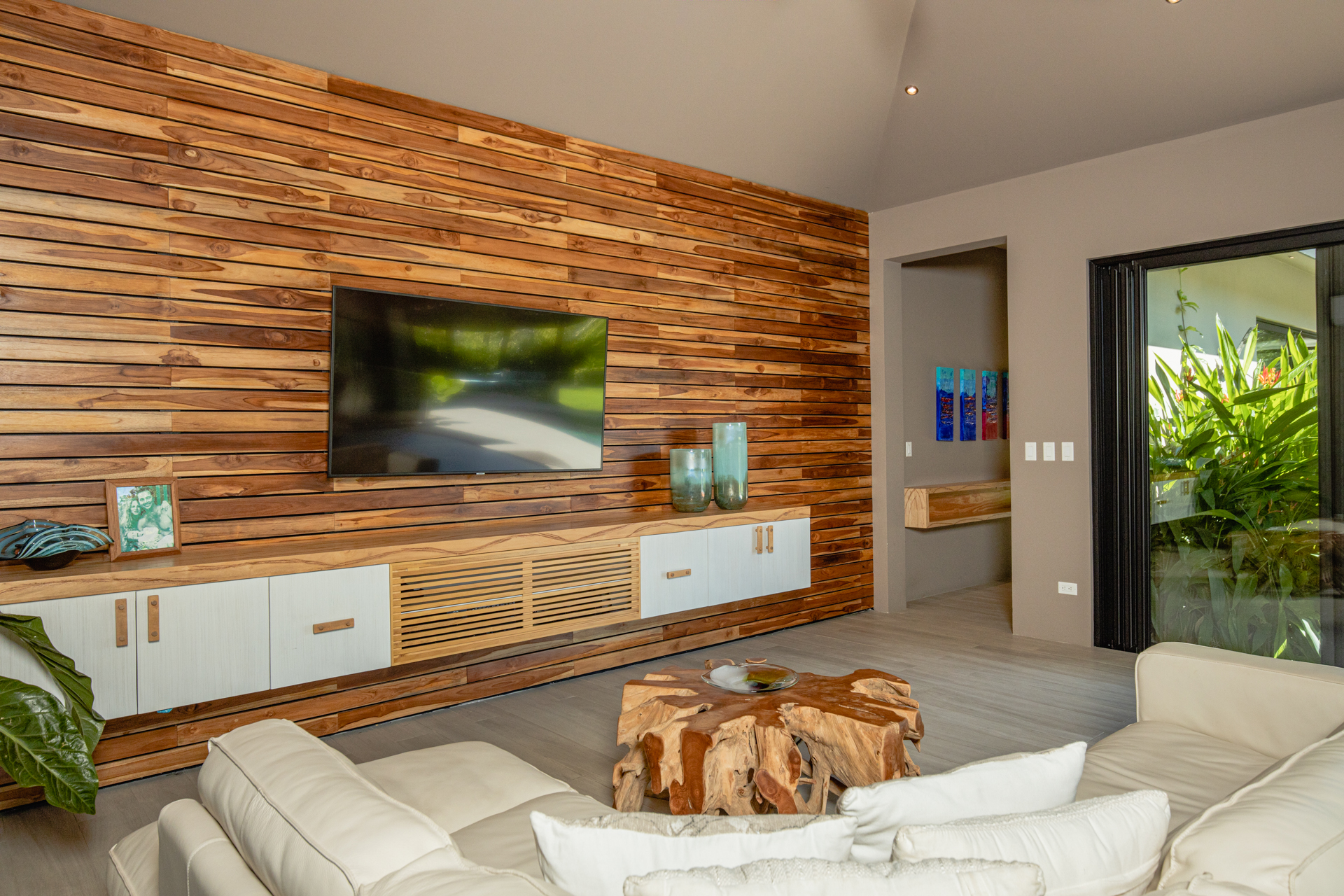 Casa Barajas | Modern Tropical Home in Hacienda Pinilla