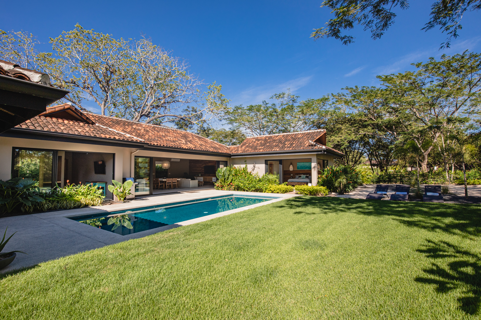 Casa Barajas | Modern Tropical Home in Hacienda Pinilla