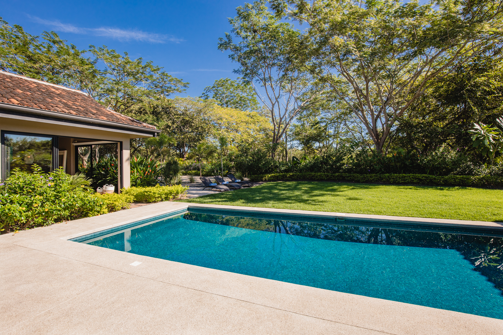 Casa Barajas | Modern Tropical Home in Hacienda Pinilla