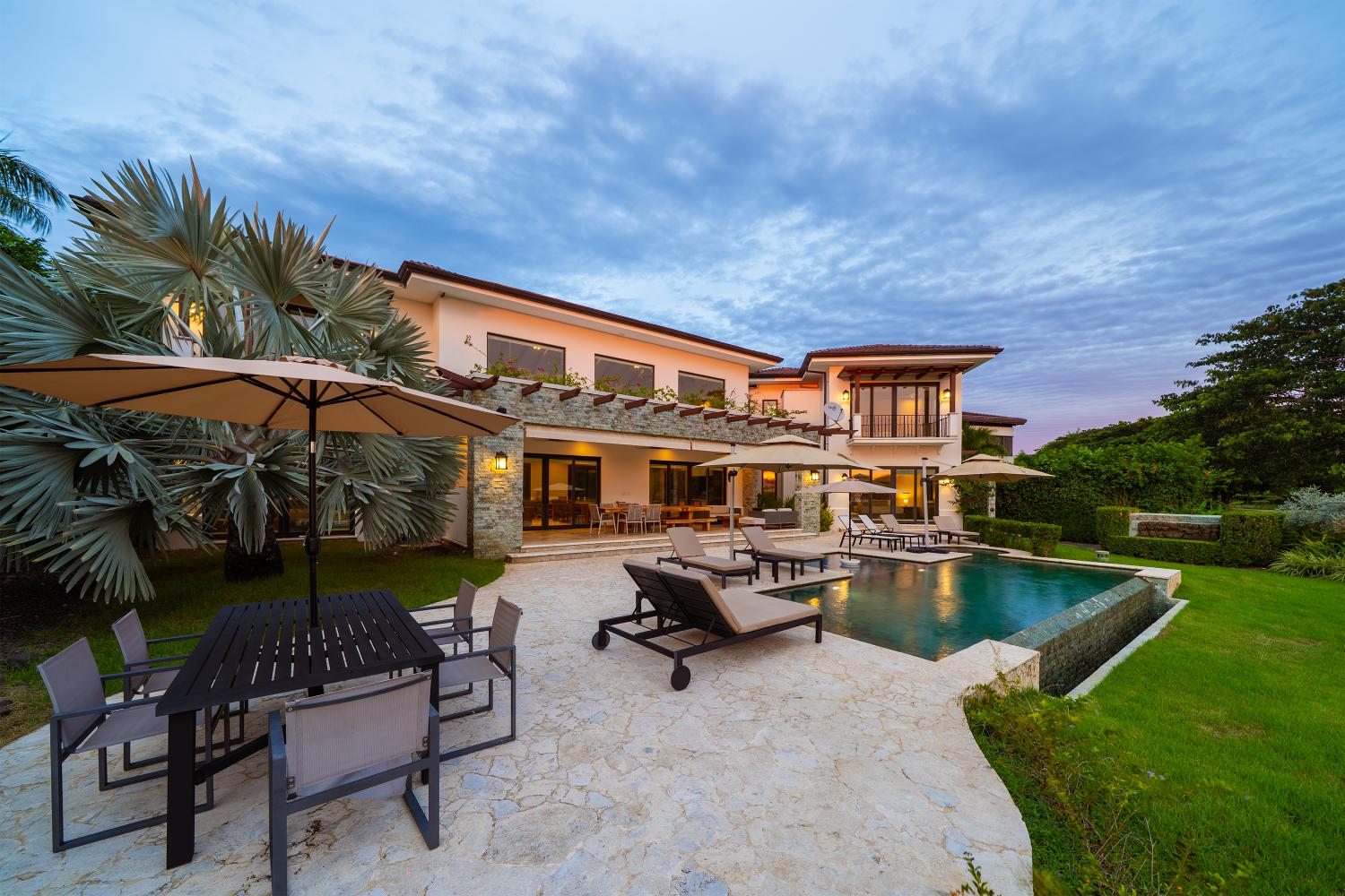 Casa Chano | Ocean & Golf Views in La Dulce Vida, Hacienda Pinilla