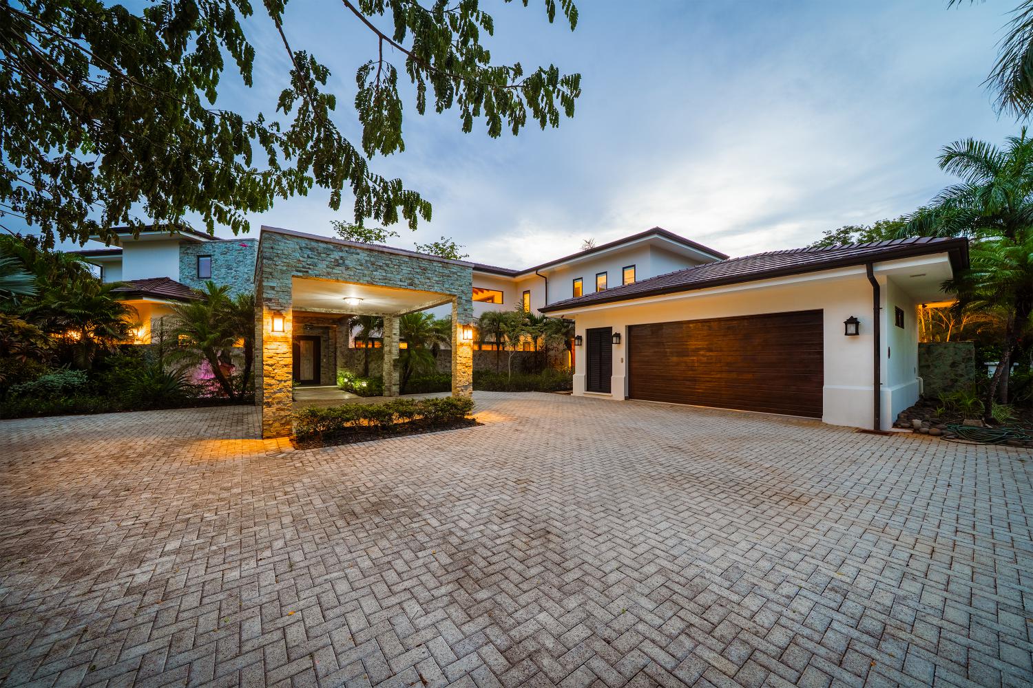 Casa Chano | Ocean & Golf Views in La Dulce Vida, Hacienda Pinilla