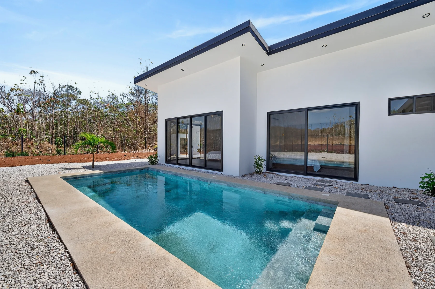Casa CrisMar | Modern Tropical Home Near Avellanas Beach