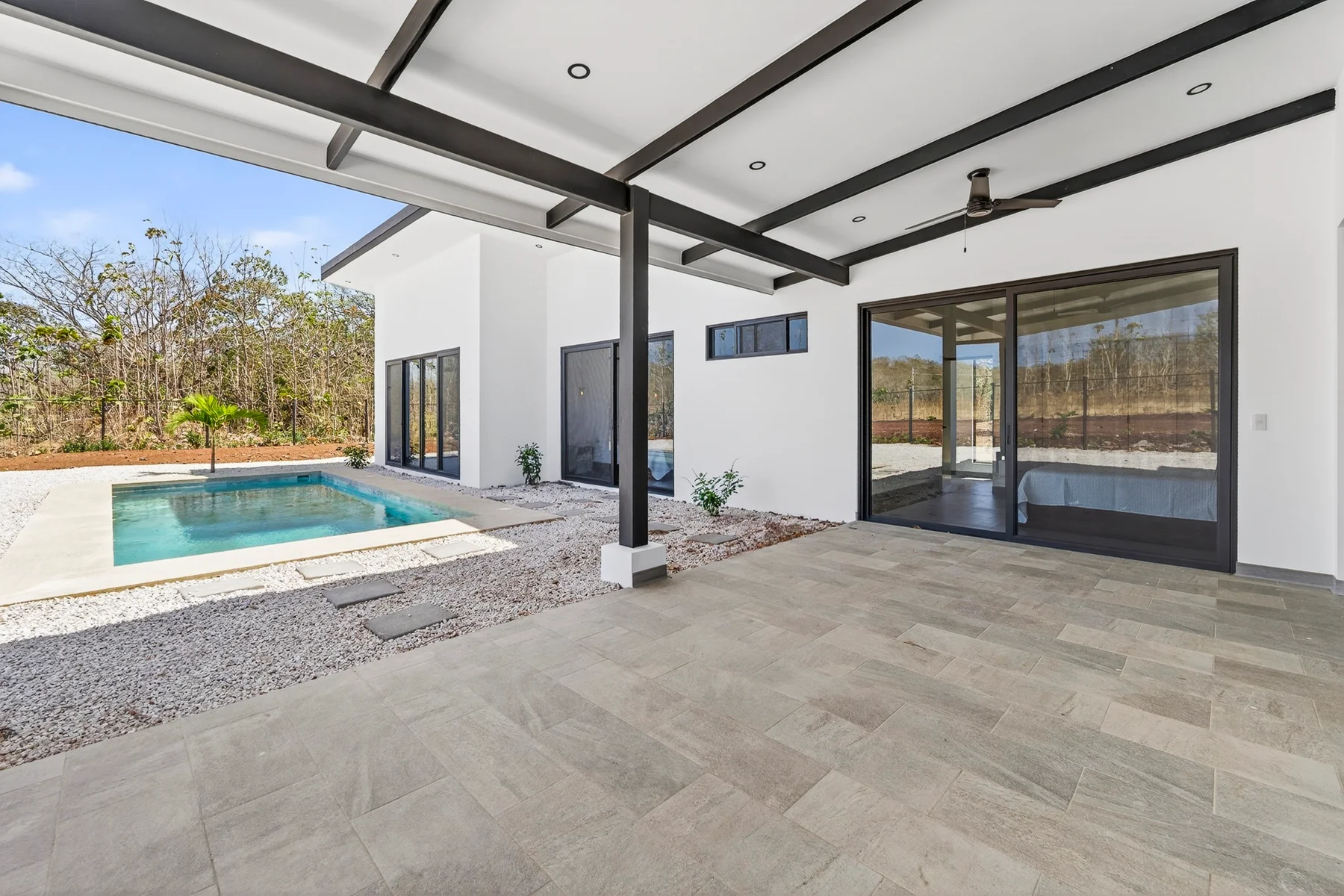 Casa CrisMar | Modern Tropical Home Near Avellanas Beach