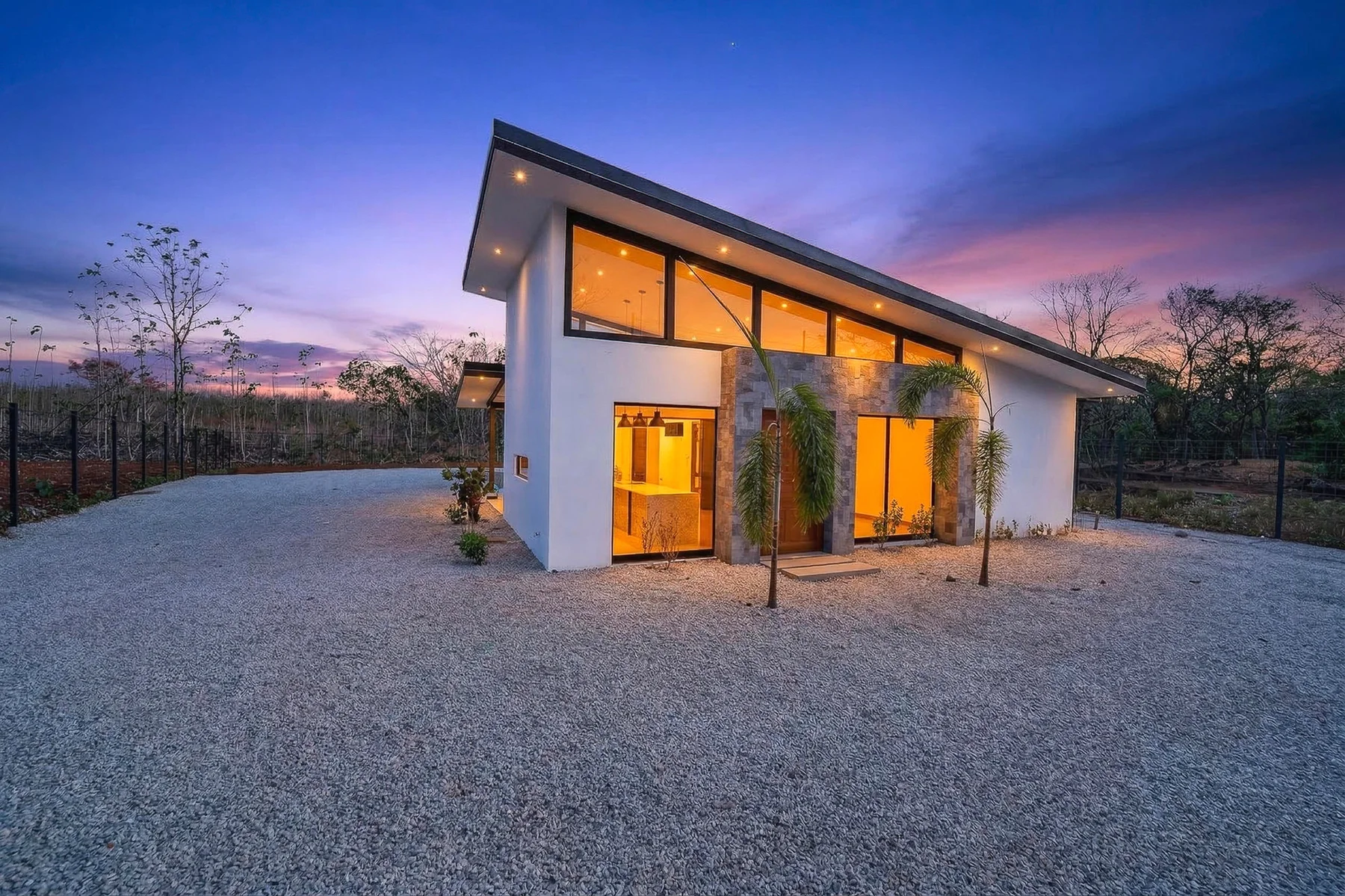 Casa CrisMar | Modern Tropical Home Near Avellanas Beach