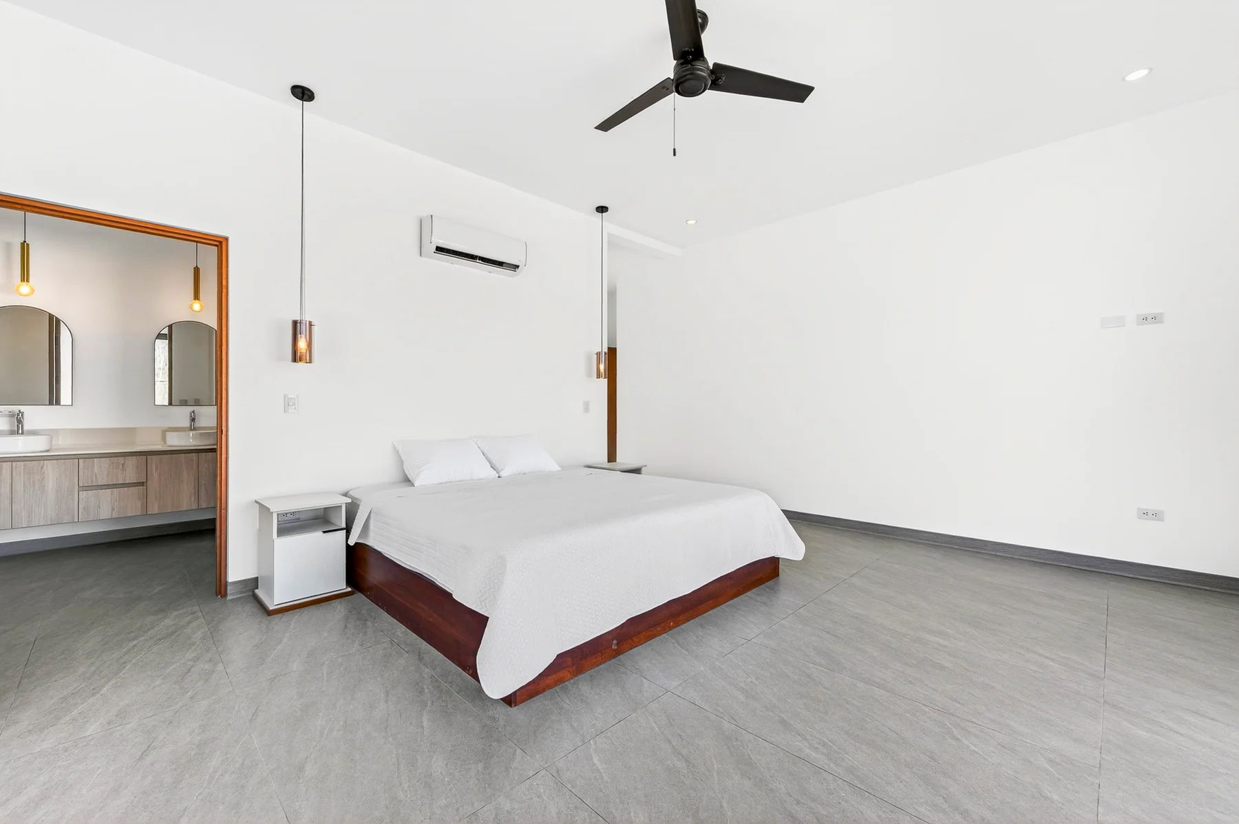 Casa CrisMar | Modern Tropical Home Near Avellanas Beach