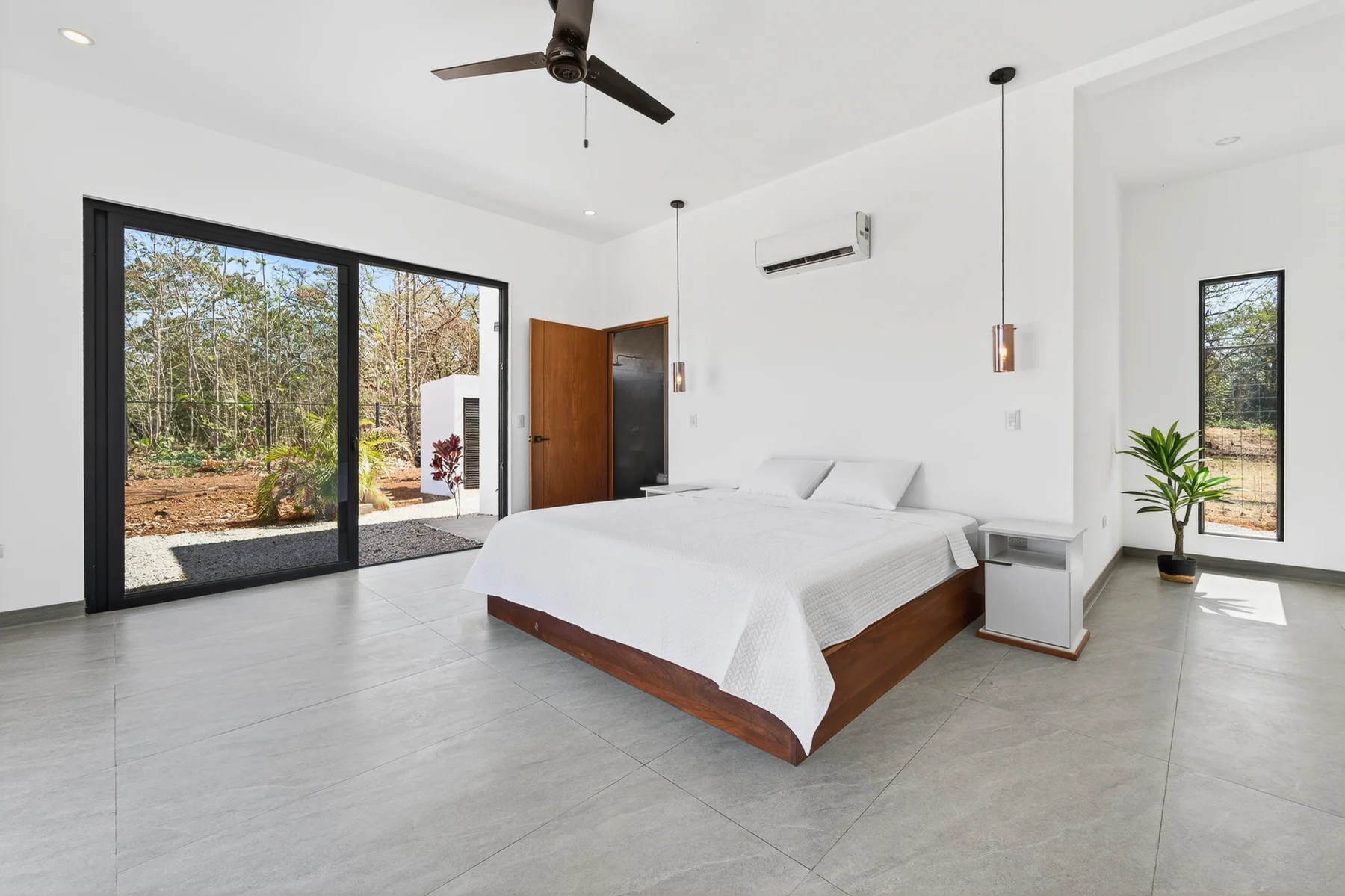 Casa CrisMar | Modern Tropical Home Near Avellanas Beach