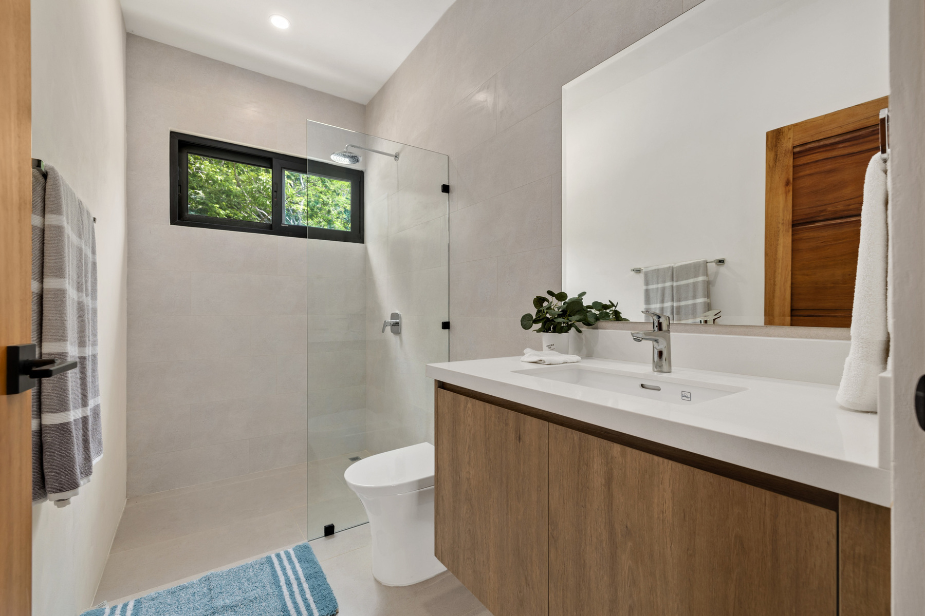 SOLD – Casa Lago | Senderos: Luxury Modern Home Steps from Tamarindo beach