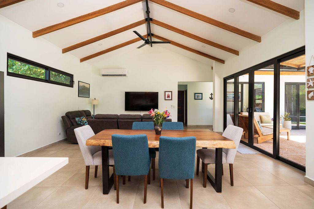 Casa Mentawai | Tropical Luxury Retreat | Playa Avellanas – Costa Rica