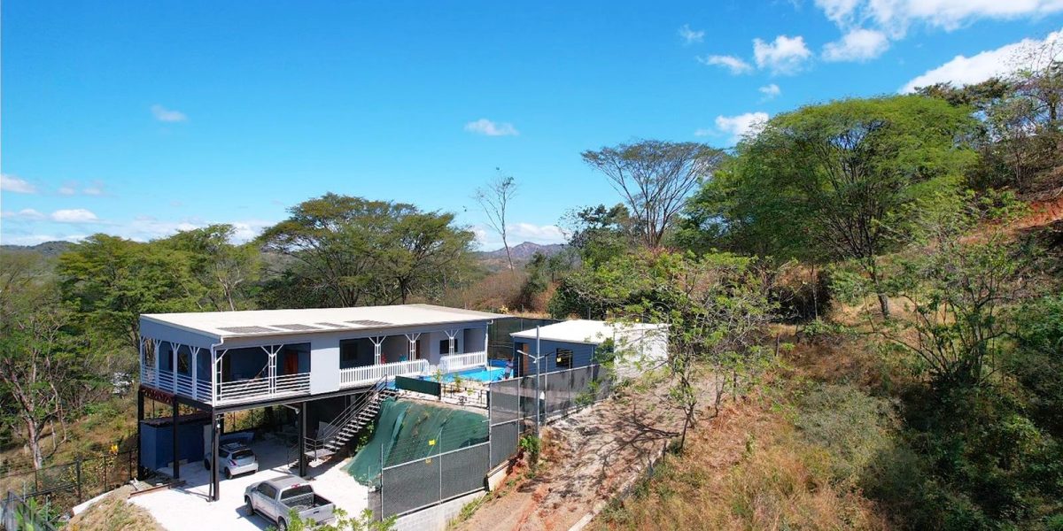 Casa Vista Sabana – Affordable house in a very strategic location