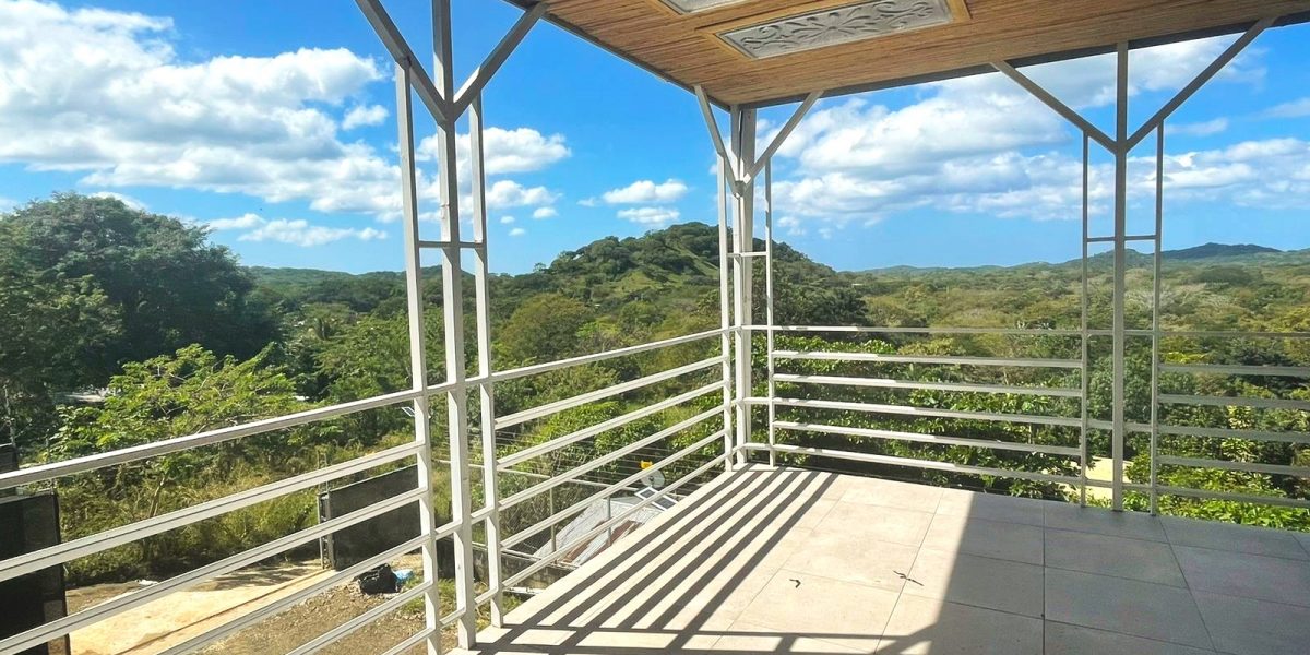 Casa Vista Sabana – Affordable house in a very strategic location