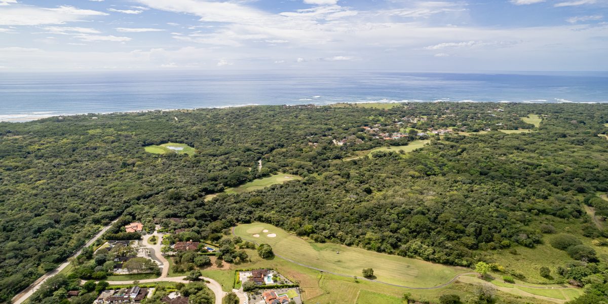 Stunning Golf Front House in Los Almendros – Hacienda Pinilla