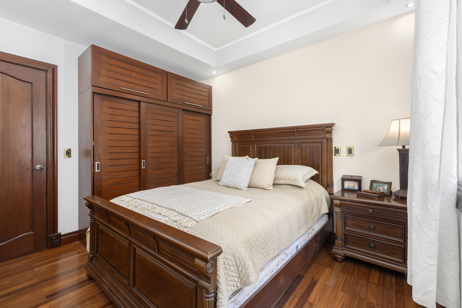 Elegant Spanish Style Estate | Hacienda PinillaCasa Serenity