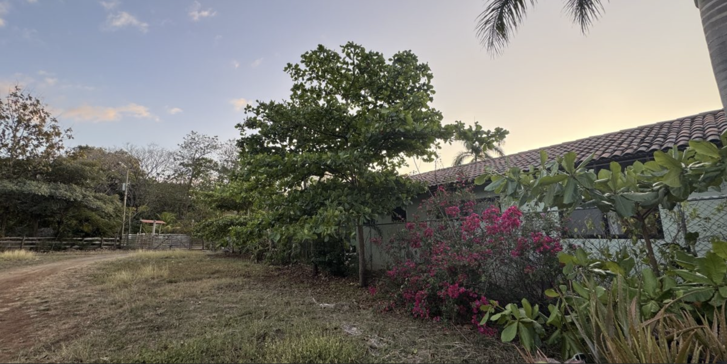 Under Contract – Build Ready Large Private Homesite Just Minutes from Avellanas Beach