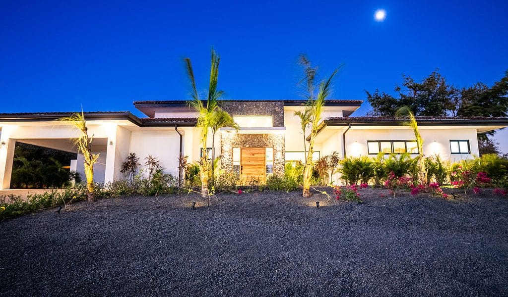 Large Luxury Home in Hacienda Pinilla – Seller Financing