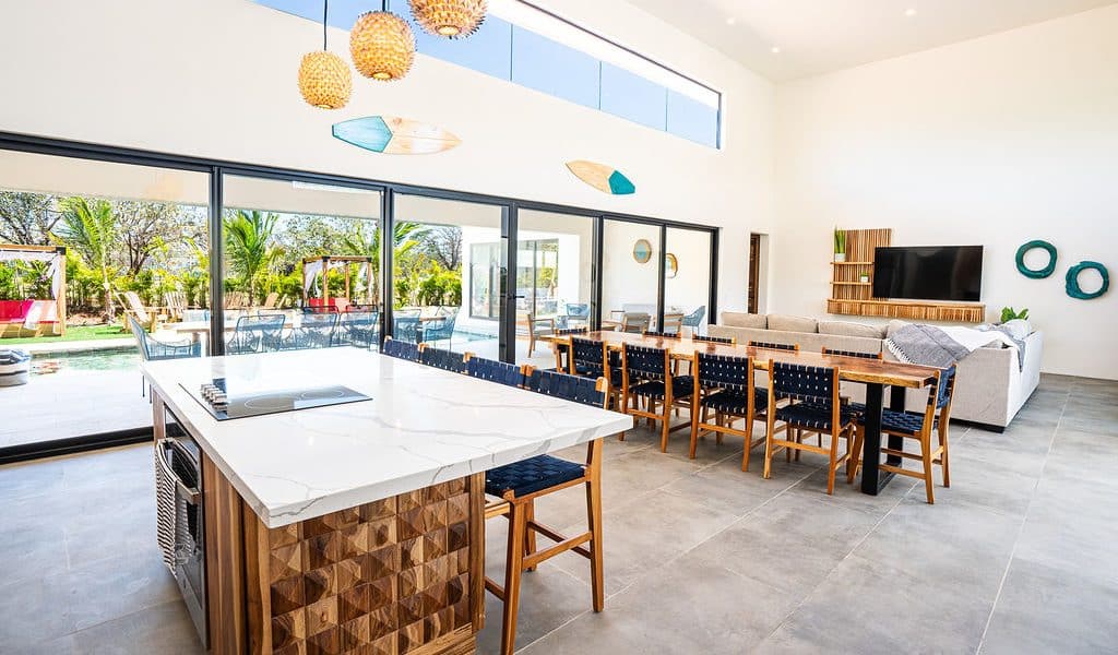 Large Luxury Home in Hacienda Pinilla – Seller Financing