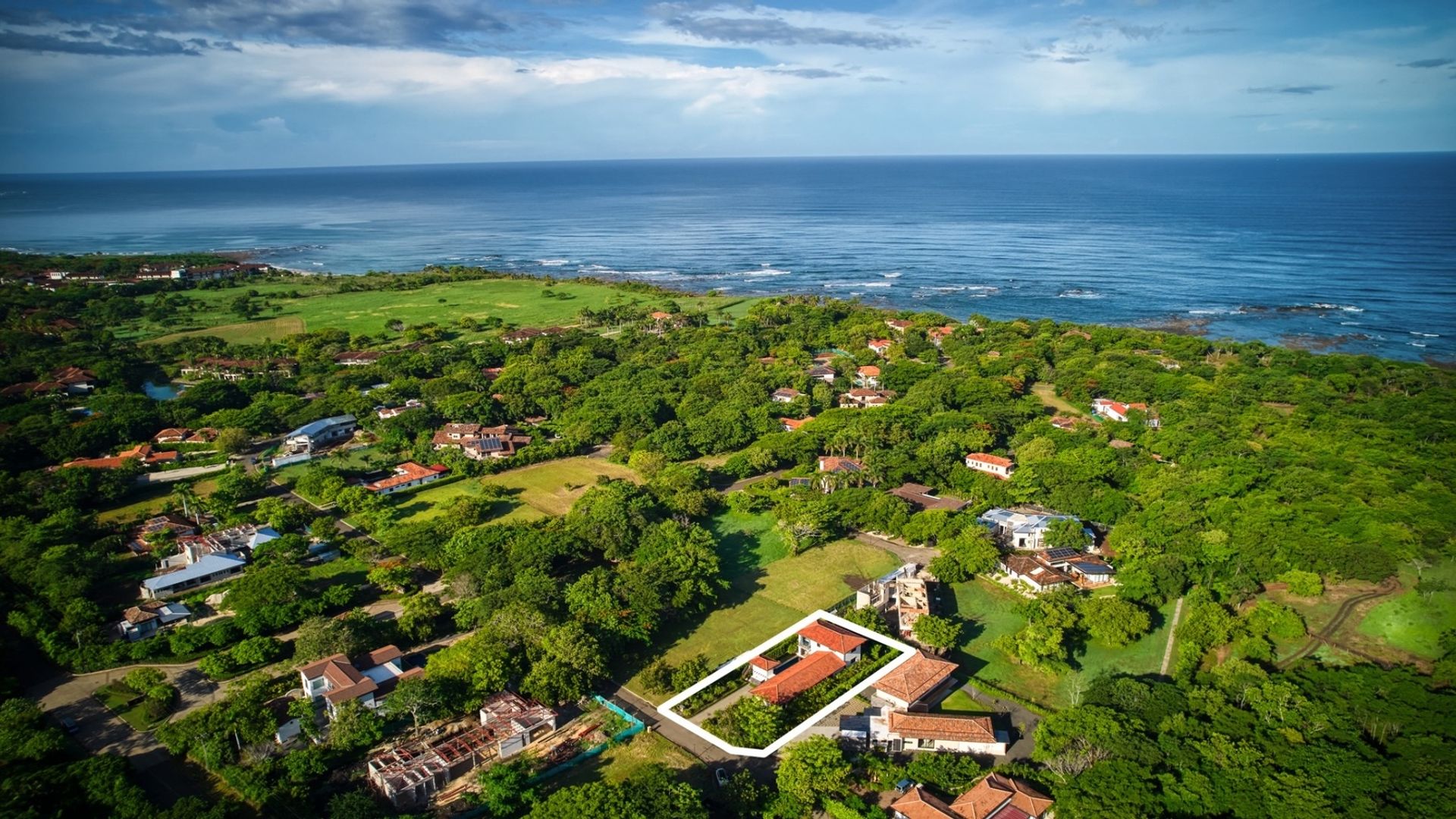 Las Golondrinas | Contemporary Luxury Home in Hacienda Pinilla