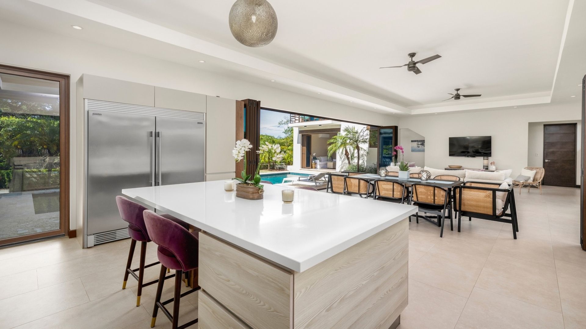 Las Golondrinas | Contemporary Luxury Home in Hacienda Pinilla