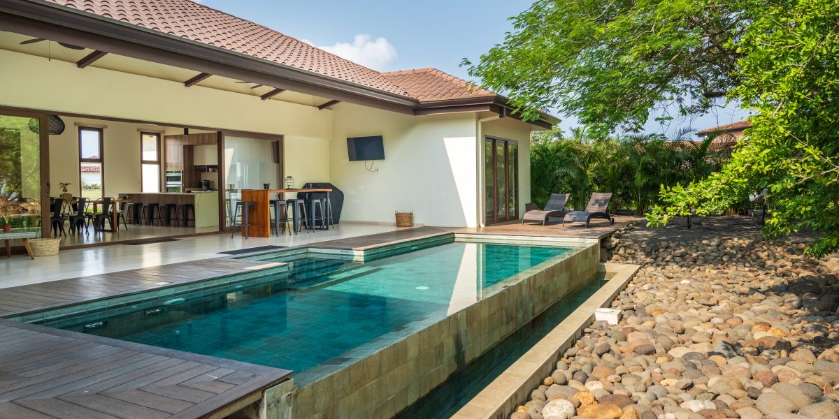 SOLD – Casa Mansita Single Family Home