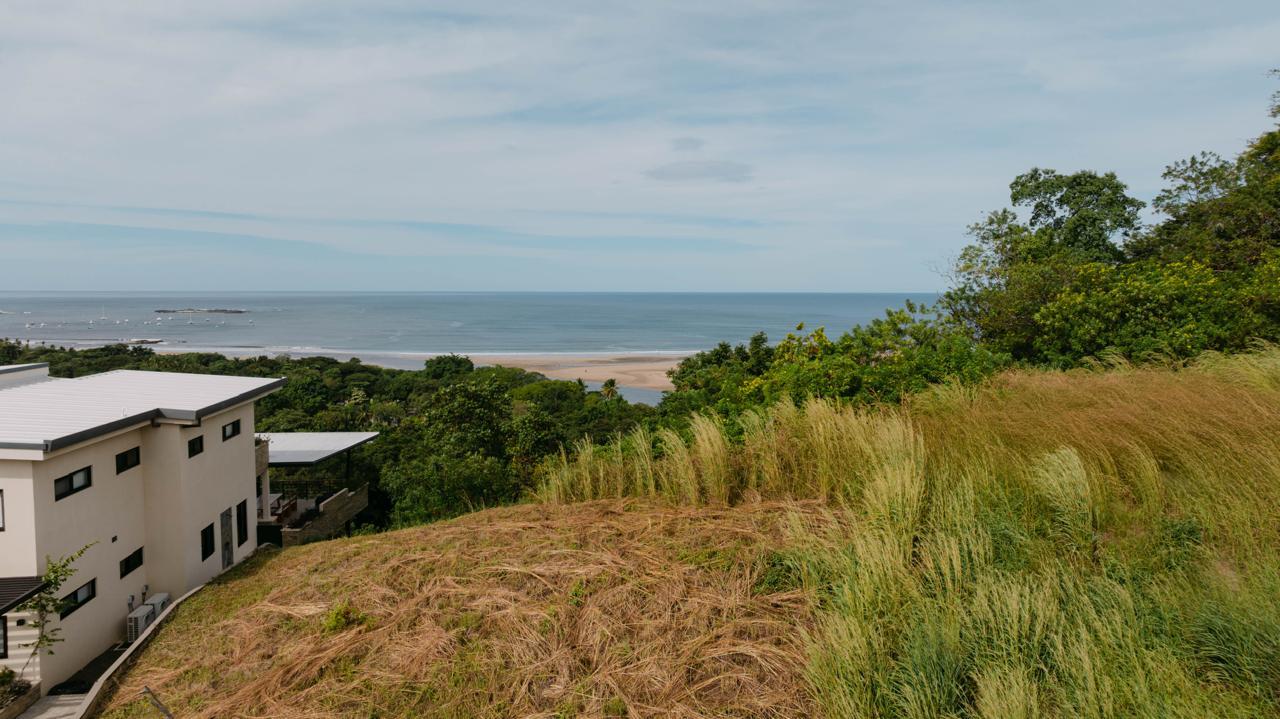 One of the Best Ocean View Homesites in Senderos Gated Community – Tamarindo Beach