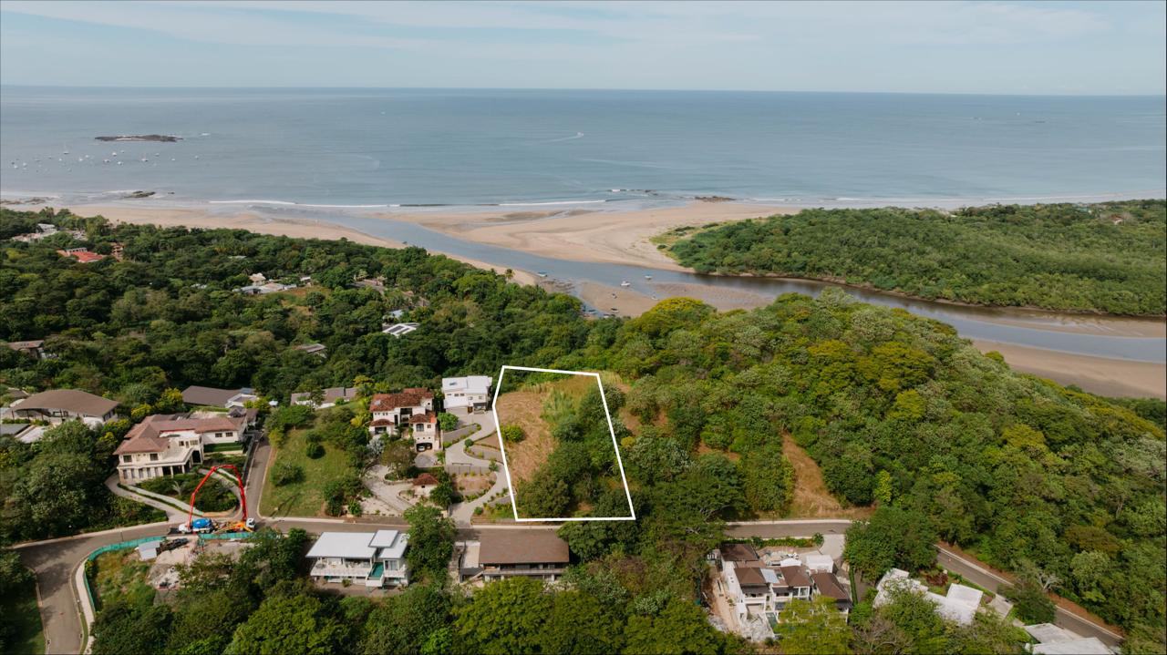 One of the Best Ocean View Homesites in Senderos Gated Community – Tamarindo Beach