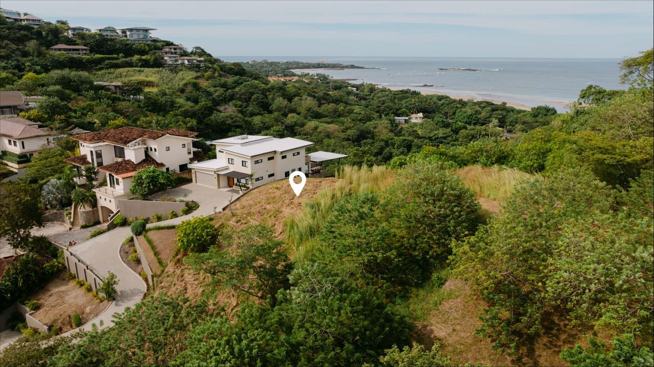 One of the Best Ocean View Homesites in Senderos Gated Community – Tamarindo Beach