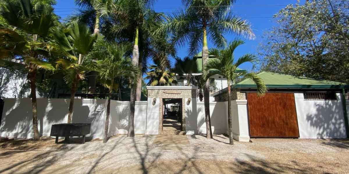Profitable Producer Beach House in Avellanas